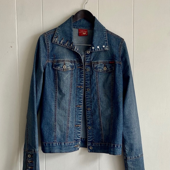 Foxy Jean Jacket - Picture 1 of 1